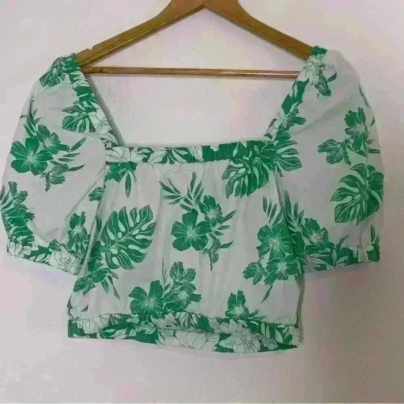 American Eagle Tropical Leaf Print Puff Sleeve Crop Top sz small - Picture 7 of 10